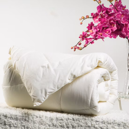 Couette légère d'été et d'hiver quatre saisons pour hôtels